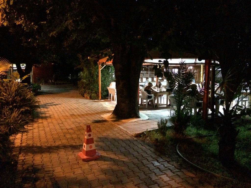 Yildiz Pension Bungalows ชิลารึ ภายนอก รูปภาพ